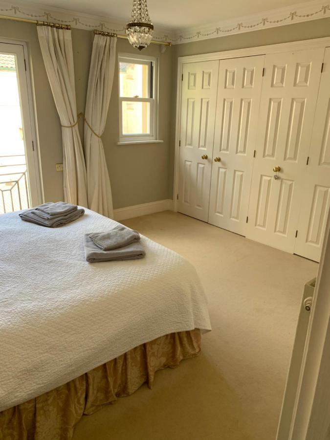 Circus Mews Townhouse:2 Beds:2 En-Suite Baths:Parking:City Centre:Quiet Area Exteriér fotografie