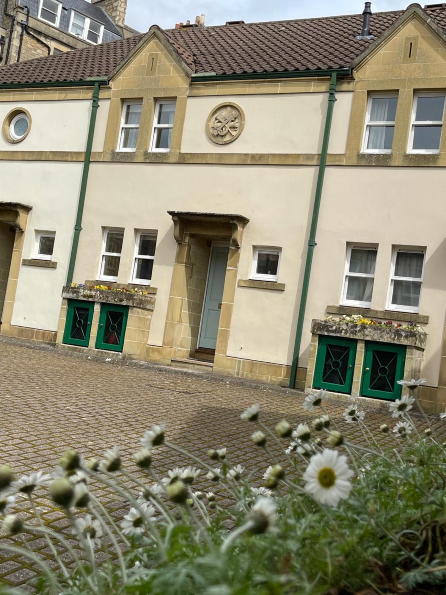 Circus Mews Townhouse:2 Beds:2 En-Suite Baths:Parking:City Centre:Quiet Area Exteriér fotografie